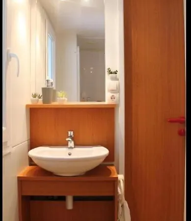 Apartment Mobilehome 123 *
